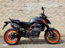 890 R DUKE
